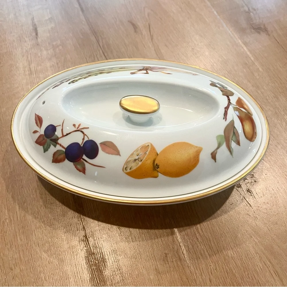 Royal Worcester Evesham Gold Oval Covered Casserole Dish Porcelain England 10x7”